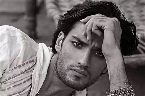 Top 10 Indian male fashion models 